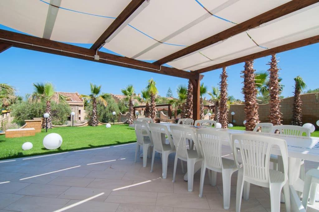 Hh Selection Emiro Villa Lascari Exteriör bild