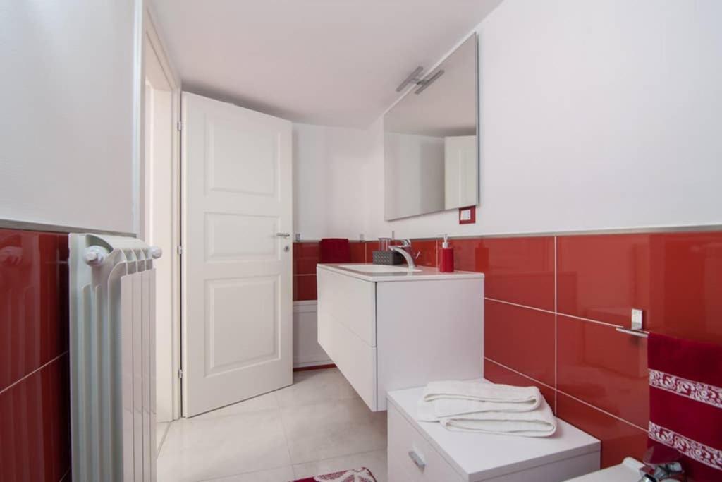 Hh Selection Emiro Villa Lascari Exteriör bild