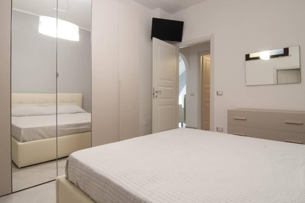 Hh Selection Emiro Villa Lascari Exteriör bild