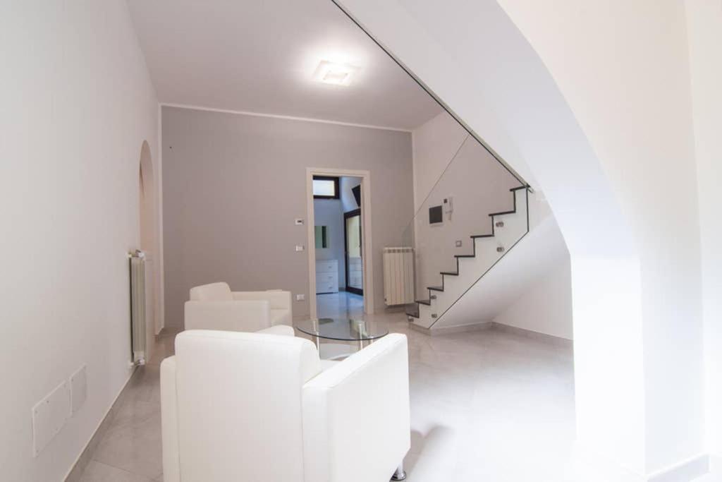Hh Selection Emiro Villa Lascari Exteriör bild